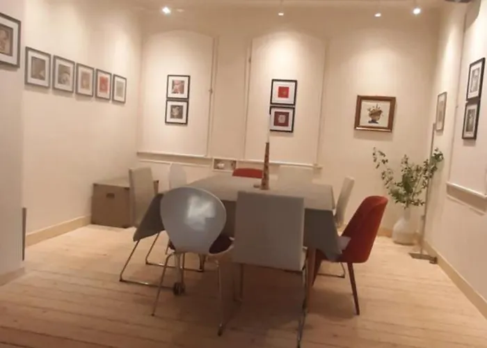 Im Kunst- Und Logierhaus Ihler